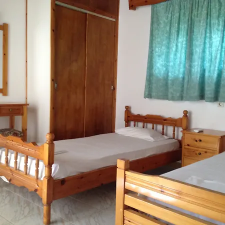 Hotel Alexandros *